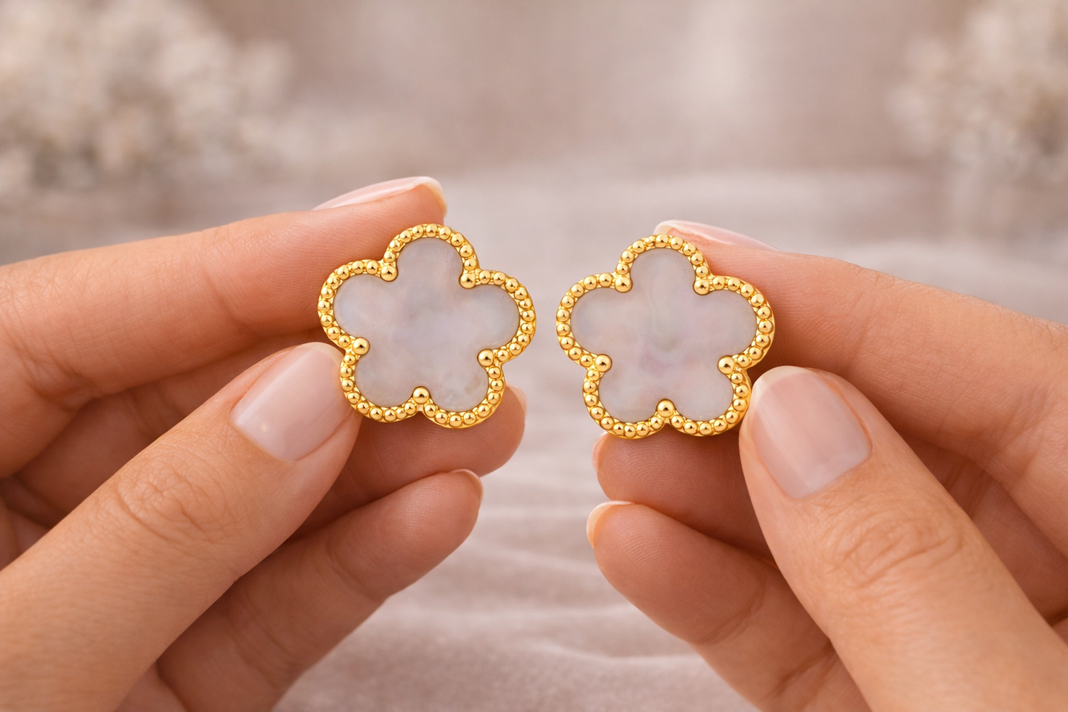 Florette Pearl Glow Earrings